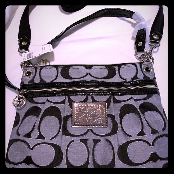 Coach Poppy Signature Satchel - Picture 1 of 12